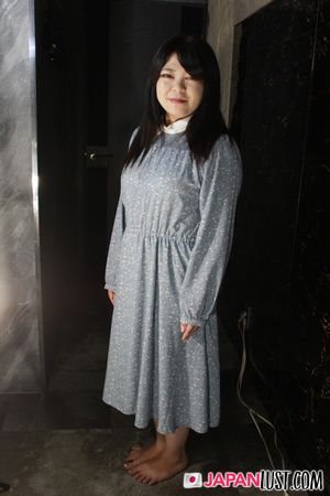 Hot Natural Body Japanese Rides and Get Creampie in POV - Photo 5