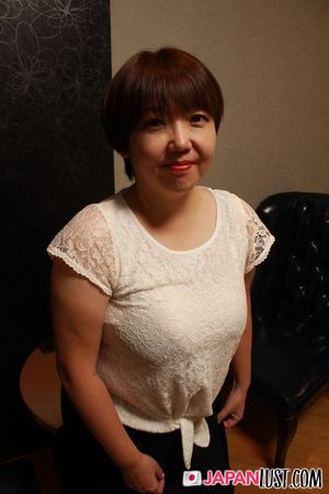 Asian MILF toys herself before aggressive anal sex with younger man - Photo 11