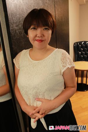 Asian MILF toys herself before aggressive anal sex with younger man - Photo 21