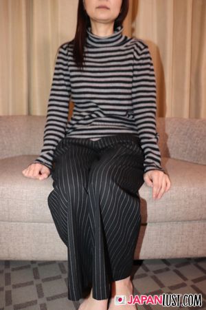 Shy Asian girl turns wild—sucks cock in POV, spreads her legs, and takes every inch deep in multiple positions - Photo 16