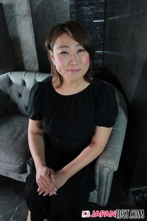 POV with an Asian slut who starts innocent, sucks like a pro, and rides cock until she cums screaming - Photo 6