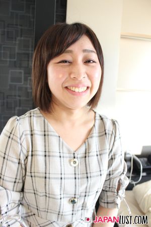 Cute Japanese slut opens her mouth for cock, chokes on it, then begs to be fucked in her dripping pussy - Photo 22