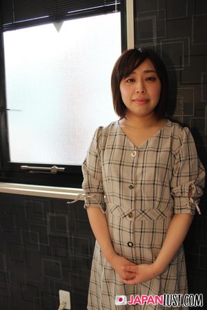 Cute Japanese slut opens her mouth for cock, chokes on it, then begs to be fucked in her dripping pussy - Photo 24