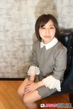 Asian cutie goes from tease to full slut—she rides cock, bounces hard, and takes a messy creampie in POV - Photo 19