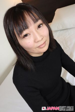Mamiko dominates in a raw, uncut scene, taking control with her filthy mouth and tight pussy, leaving her partner begging for more - Photo 8