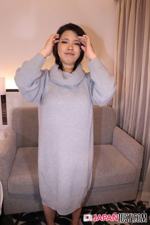 Sae Kinukawa, a sexy vixen, starts her session with a brief interview before getting down to business.  - Photo 150