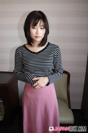 Yuu Imaki, the stunning model, starts by showing off her lush, unshaven pussy, teasing the camera as she fingers herself.  - Photo 142