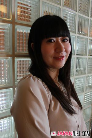 Kayo Nakatsui shifts from timid interview to raw pussy play and rough fucking - Photo 17