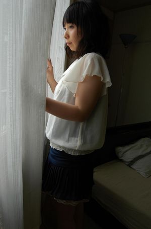 Mature Japanese Can't Resist Creampie - Photo 27