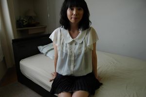 Mature Japanese Can't Resist Creampie - Photo 41
