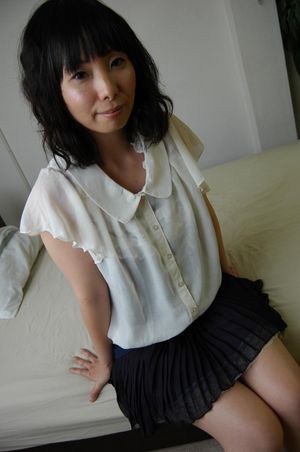Mature Japanese Can't Resist Creampie - Photo 42