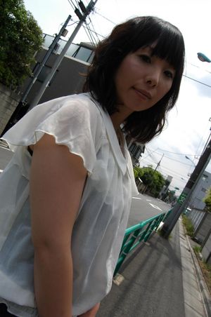 Mature Japanese Can't Resist Creampie - Photo 5