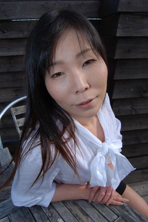 Petite Pale Cougar Creampie - Photo 16