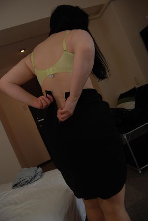 Chubby mature Japanese secretary creampied while husband is at work - Photo 188