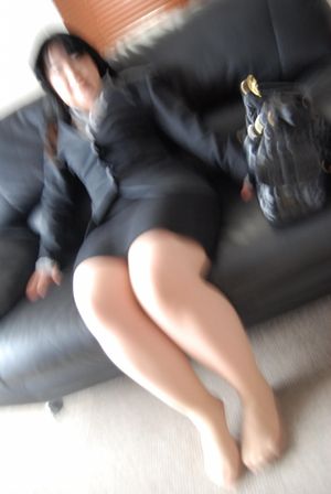 Chubby mature Japanese secretary creampied while husband is at work - Photo 49