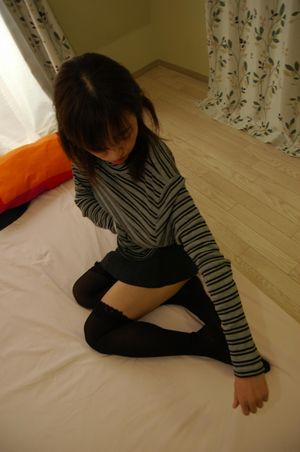 She Keeps Her Hands Busy - Photo 97