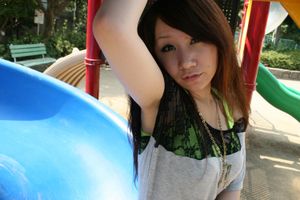 Sweet teen presenting nice tits - Photo 27