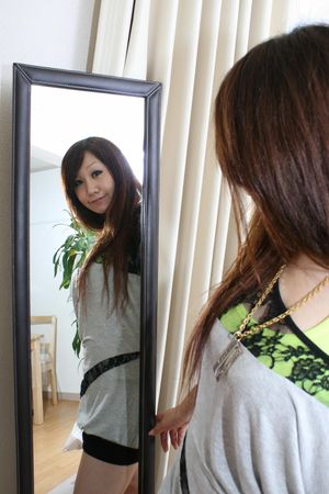 Sweet teen presenting nice tits - Photo 79
