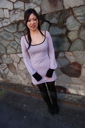 Teen Japanese amateur drips out a big creampie - Photo 1
