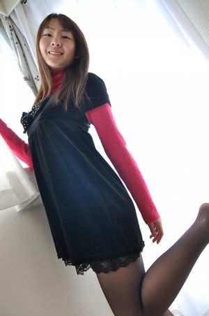 Japanese Teen Moans So Loud - Photo 5