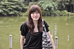 Pale Teen Gets Started In The Car - Photo 38