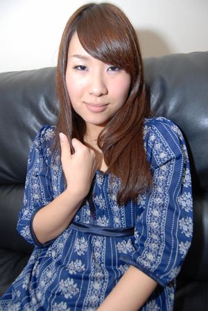 Jealous Japanese teen wants to be fucked like her mommy - Photo 6