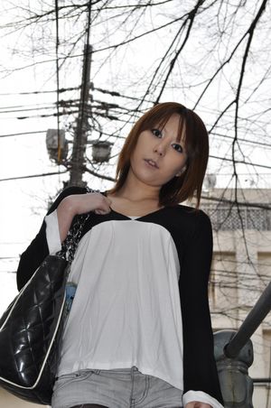 Lovely Japanese cutie takes her pantyhose off and rides some cock - Photo 5