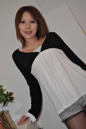 Lovely Japanese cutie takes her pantyhose off and rides some cock - Photo 80