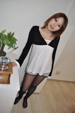 Lovely Japanese cutie takes her pantyhose off and rides some cock - Photo 81