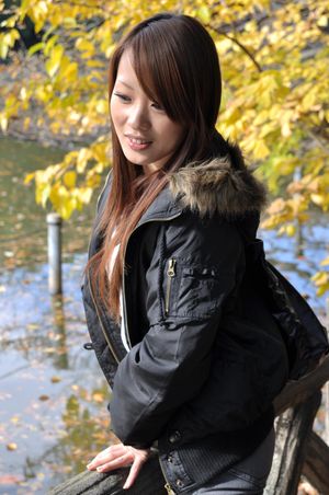 Japanese teen creampie in her fresh shaved pussy - Photo 12