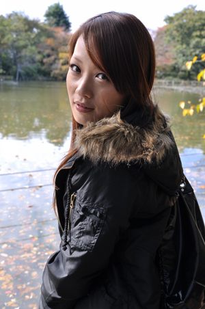 Japanese teen creampie in her fresh shaved pussy - Photo 21