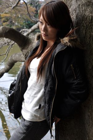 Japanese teen creampie in her fresh shaved pussy - Photo 24