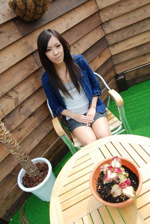 Teen enjoys new pussy pleasures - Photo 7