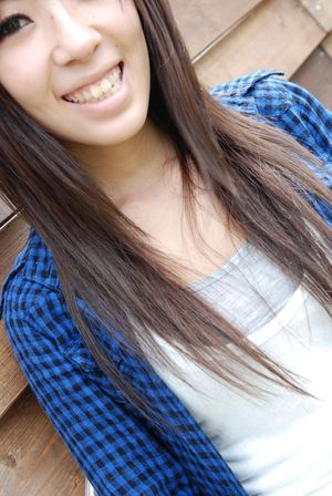 Teen enjoys new pussy pleasures - Photo 9