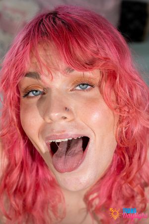 Alt Beauty Melody Sin-Clair Unloads Big Creampie In Pussy - Photo 147