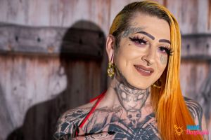 Robin Coffins Takes Cock From Alt Trans Beauty - Photo 28