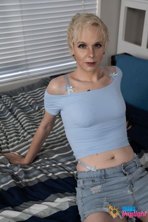 Alex fucks Jadynn rough and deep—hard strokes, moaning pussy, and a messy creampie ending inside her tight cunt. - Photo 16