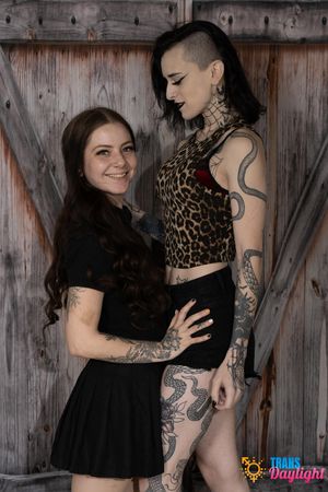 Viviana licks Lilly’s pussy, gets sucked, then pounds her deep in spoons and doggy, finishing with a cream pie. - Photo 10