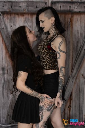 Viviana licks Lilly’s pussy, gets sucked, then pounds her deep in spoons and doggy, finishing with a cream pie. - Photo 7