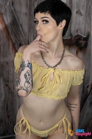 Riley Parker, a stunning trans girl, fucks Ripley hard and deep, making her scream with pleasure as they explore each other's bodies - Photo 112
