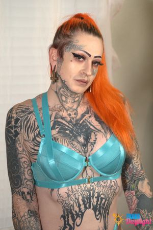 Inked shemale fucks tattooed girl raw intense orgasm - Photo 156