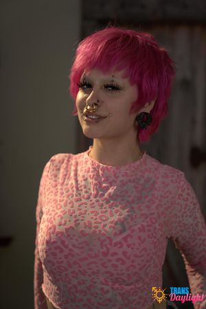 Sarina's Romantic Rendezvous: Trans Redhead Teases Blonde Girlfriend - Photo 6