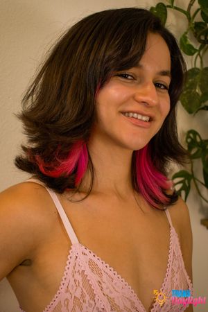 Mari Foxxx and Cherry Blosom Girl's Romantic Bareback Encounter - Photo 6