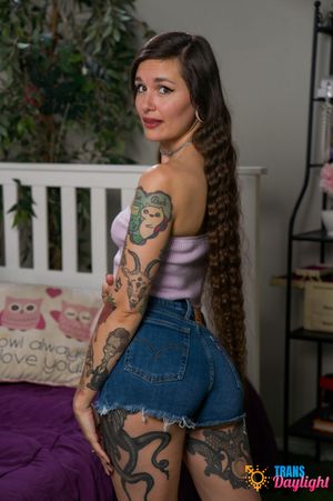 Violet Clouds and Luna Lovely Enjoy a Romantic Bareback Weekend - Photo 82