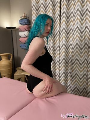 Lingerie Trans Eliza Casey Strips For Happy Ending Handjob - Photo 25