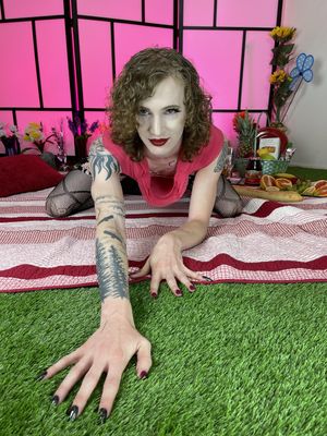TS Penny Peacock Craves Girl Cock Inside Her Bare - Photo 112