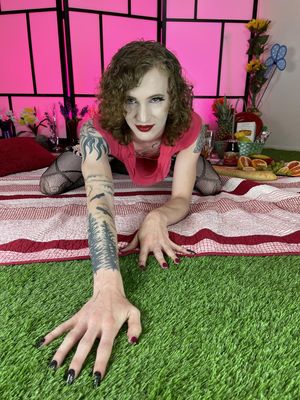 TS Penny Peacock Craves Girl Cock Inside Her Bare - Photo 114