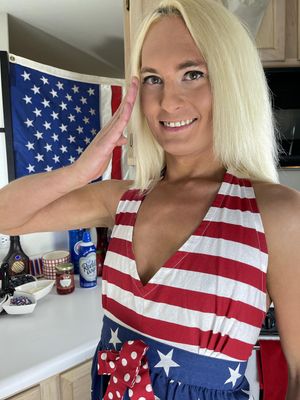 Patriotic Trans Kourtney Steel Wants A Bareback Lesson - Photo 40
