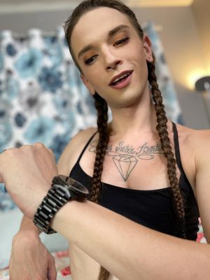 Trans Nikola Ophan Gets Toys And Bareback Sex Til Creampie - Photo 66