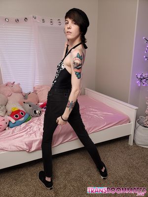 Petite Teen Trans Ava Holt Cums From Bareback - Photo 134